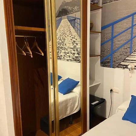 潘神科卡毕旅馆 招待所 *