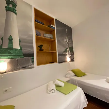 潘神科卡毕旅馆 * 圣塞瓦斯蒂安