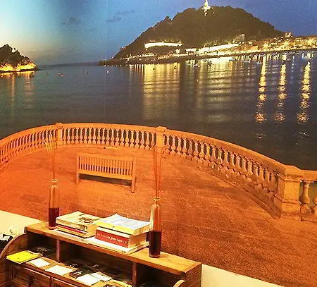 潘神科卡毕旅馆 * 圣塞瓦斯蒂安